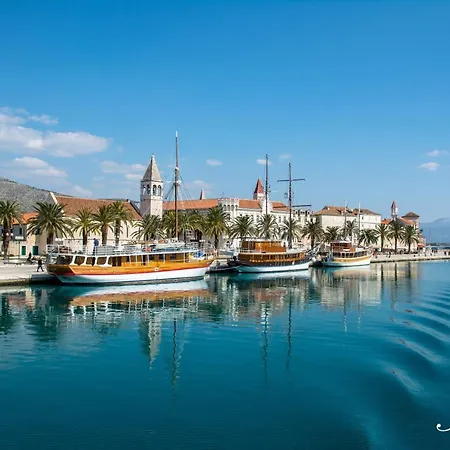 Πανσιόν Smokvica Okrug Gornji